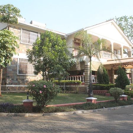 Le Savanna Country Lodge And Hotel 基苏木 外观 照片