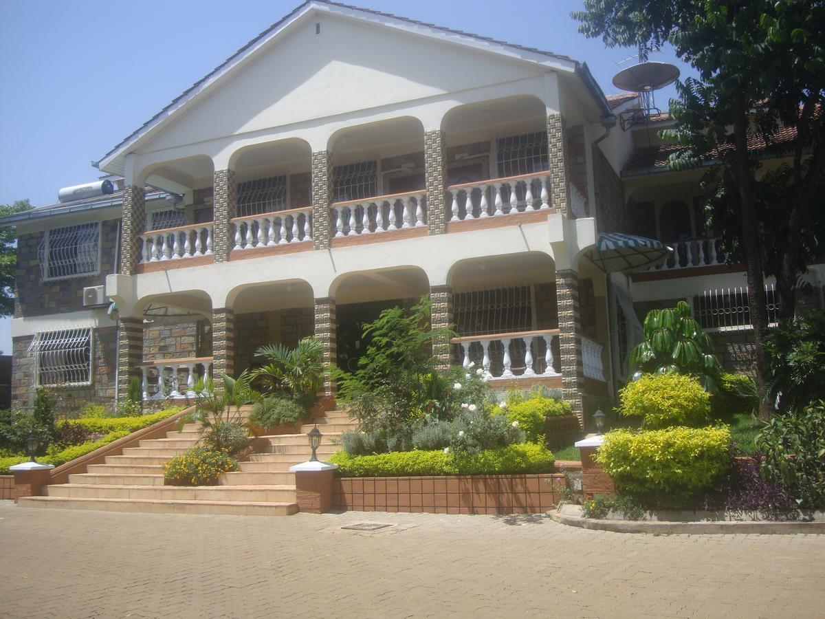 Le Savanna Country Lodge And Hotel 基苏木 外观 照片