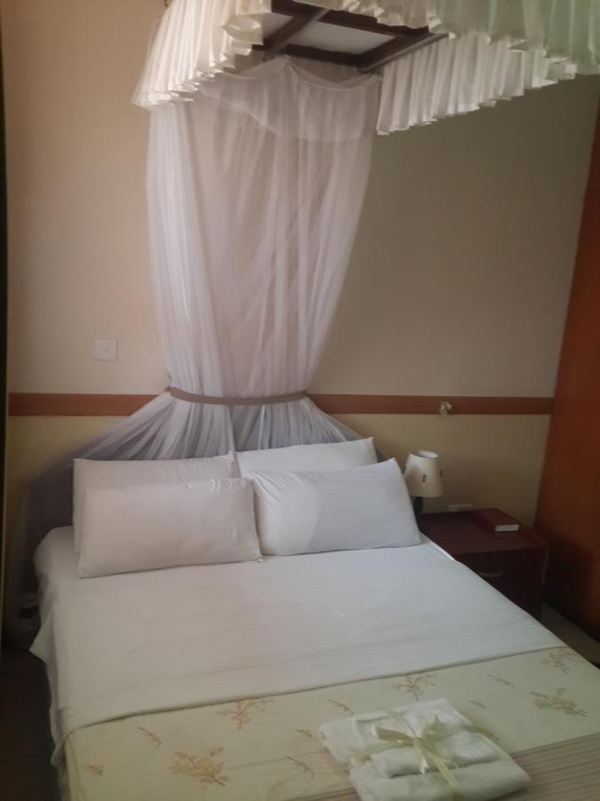 Le Savanna Country Lodge And Hotel 基苏木 外观 照片