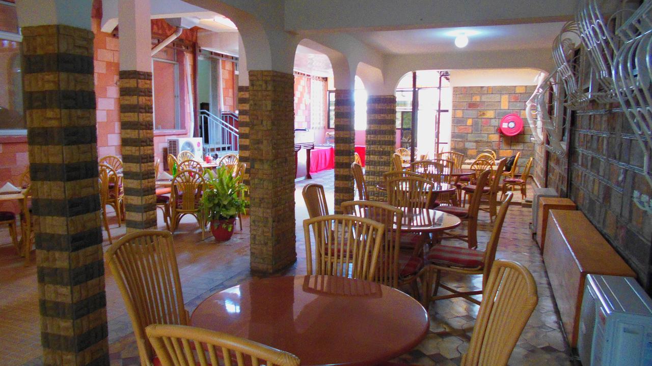 Le Savanna Country Lodge And Hotel 基苏木 外观 照片