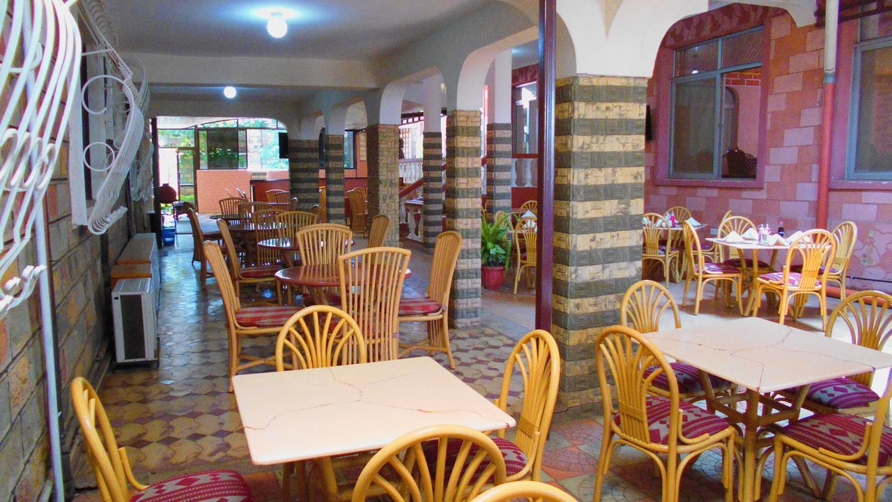 Le Savanna Country Lodge And Hotel 基苏木 外观 照片