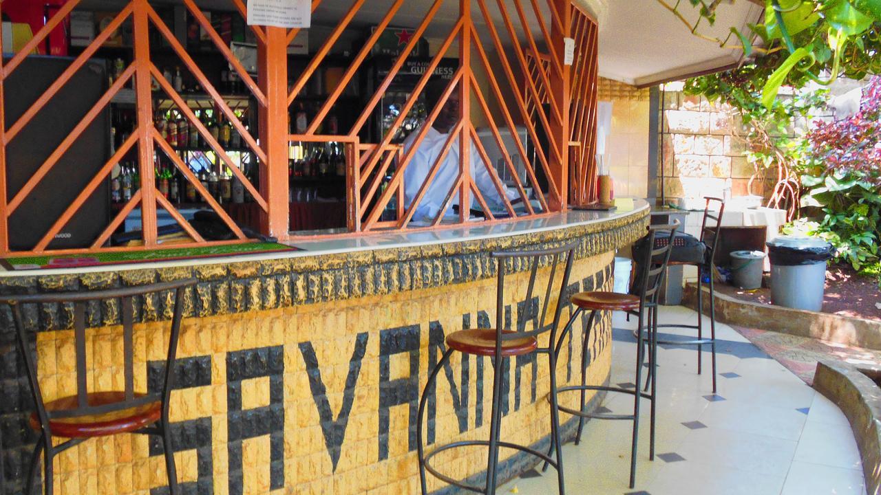 Le Savanna Country Lodge And Hotel 基苏木 外观 照片